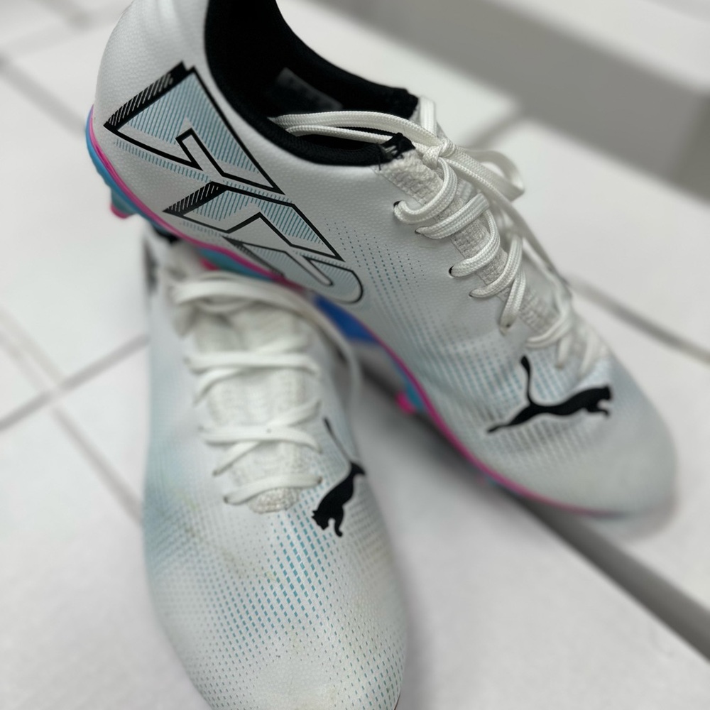 Puma White and Black Soccer Cleats
